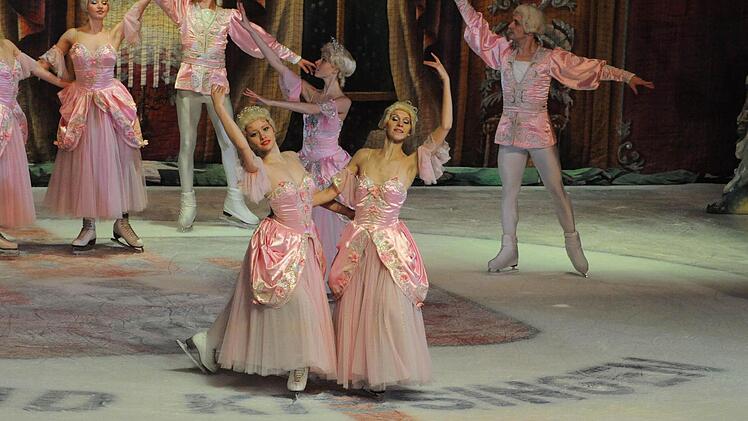 Ein visueller, künstlerischer und sportlicher Genuss: die Nussknacker-Aufführung des St. Petersburger Staatsballetts on Ice.