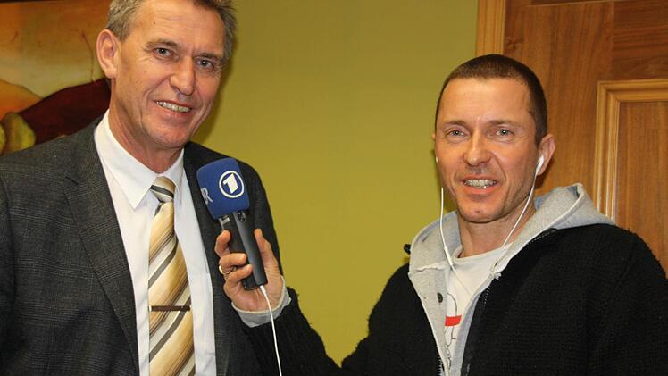 Beim Interview mit Jürgen Gläser war OB Müller nach der Sitzung guter Dinge.