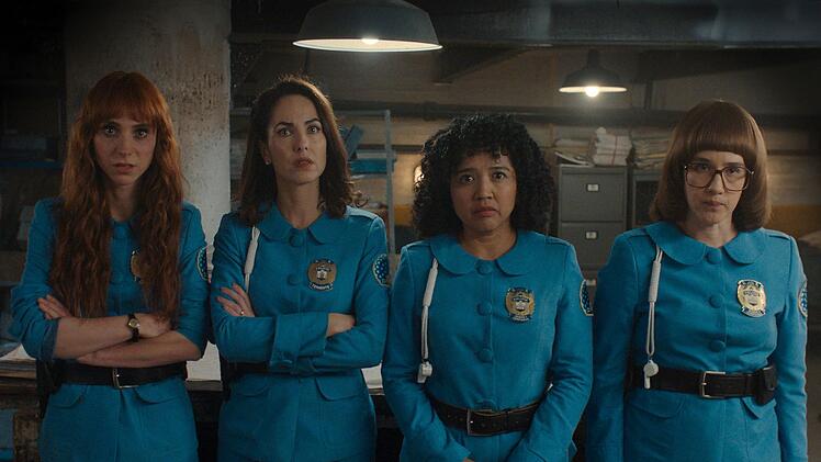 Die "Women in Blue" nehmen wieder den Kampf f&uuml;r Gerechtigkeit und gegen das korrupte, patriarchalische System auf (von links): Valentina (Natalia T&eacute;llez), Mar&iacute;a (B&aacute;rbara Mori), Gabina (Amorita Rasgado) und &Aacute;ngeles (Ximena Sari&ntilde;ana).