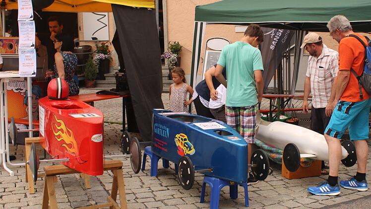 Einer schöner als der andere: Die Seifenkistenboliden der Steinachtalflitzer.