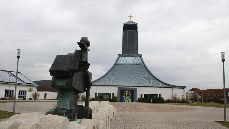 Die Autobahnkirche Himmelkron . Foto: Jürgen Gärtner