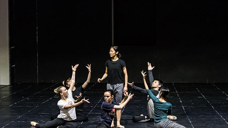 "Der Glöckner von Notre-Dame": Probenszene aus Mark McClains Ballett nach dem Roman von Victor Hugo. Die Neuproduktion feiert am 14. März Premiere.Foto: Jochen Berger
