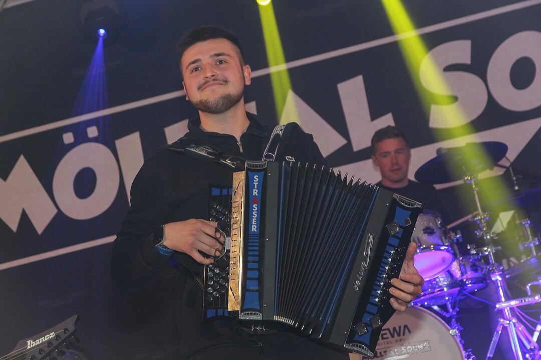 Festabend mit &bdquo;M&ouml;lltal Sound&ldquo;
