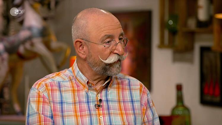 Petra aus Kaiserslautern hatte das Verkehrsspiel von der bekannten Firma Schuco vor 60 Jahren zu Weihnachten geschenkt bekommen - gemeinsam mit ihrem Bruder. "Ach wie toll", staunte Lichter - vor allem über den "exzellenten Zustand".