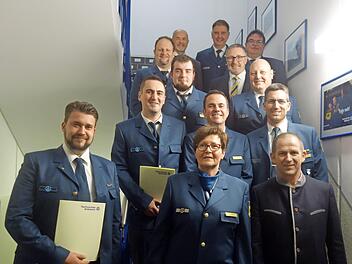 Ehrungen für außerordentliche Verdienste beim THW. Foto: Doris Weidner