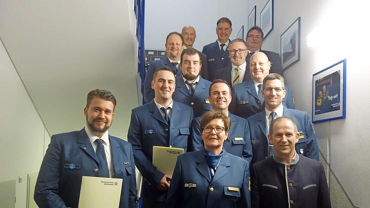 Ehrungen für außerordentliche Verdienste beim THW. Foto: Doris Weidner