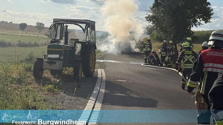 Burgebrach: Mehrere Feuerwehren zu Anh&auml;nger-Brand alarmiert