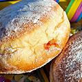 Leckere Krapfen sind in Franken traditionell mit Hiffenmark gefüllt. Symbolfoto: pixabay.com/coeleur