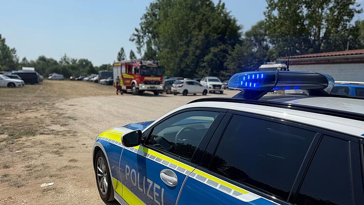 Passanten retten untergegangene Schwestern aus Badesee im Kreis Bamberg