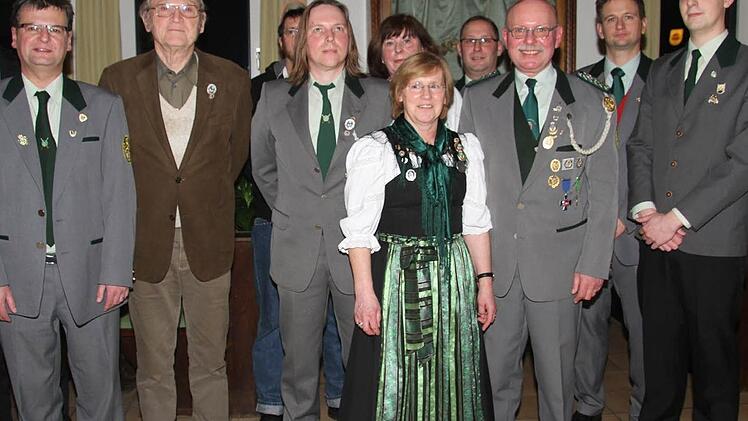 Bei der Hauptversammlung der Königlich Privilegierten Schützengilde wurde ein Teil des Vorstands neu gewählt, und es gab zahlreiche Ehrungen für die Mitglieder. Foto: Sonja Adam