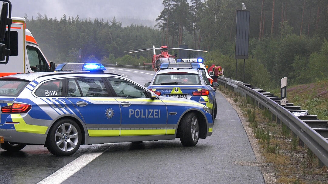 Schwerer Unfall nach Starkregen auf A9 bei Bayreuth