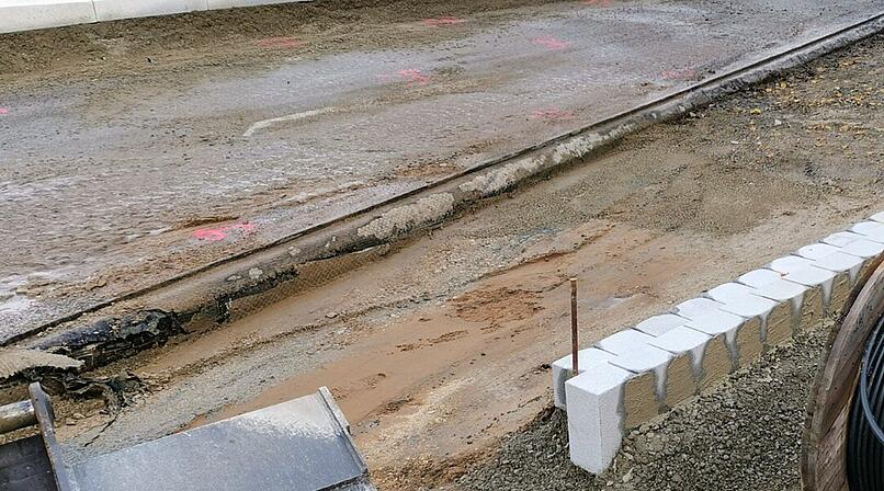 Baustelle, Absperrung, Sperrung, Bauarbeiten, Wasserrohrbruch