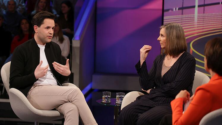 Johannes Winkel und Katrin G&ouml;ring-Eckardt waren sich bei "Maischberger" in vielen Punkten uneinig. Nicht aber in der Fragen der Verwendung des Sonderverm&ouml;gens.