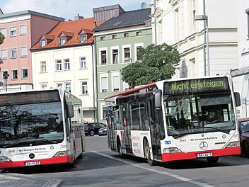 Die Stadtwerke wollen ihre Dieselbusflotte sukzessive auf Elektroantrieb umstellen - was den Gefallen der CSU-Fraktion findet. Foto: p