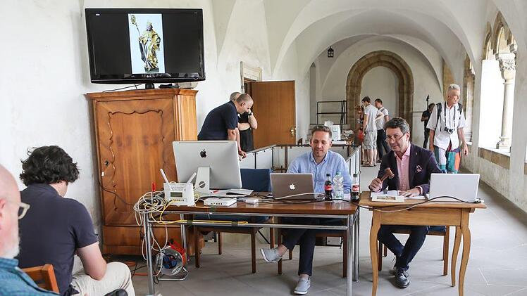 Versteigerung im Karmelitenkloster am 6. Juli 2019. Foto: Barbara Herbst
