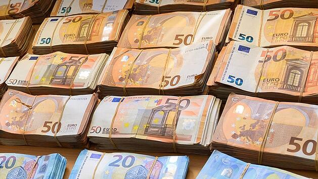 Marktschorgast nimmt auch in diesen coronabedingt finanziell schwierigen Zeiten fast so viel Geld wie letztes Jahr  in die Hand. Im Haushalt sind Mittel eingestellt f&uuml;r zukunftstr&auml;chtige Projekte.Symbolfoto: dpa, Archiv