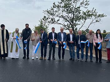 Bad Kissingen: Drei Monate fr&uuml;her als geplant - Stra&szlig;e f&uuml;r Verkehr freigegeben
