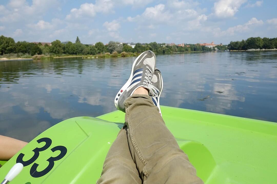 Nürnberg strampelt sich ab: Treetbootfahren am Wöhrder See