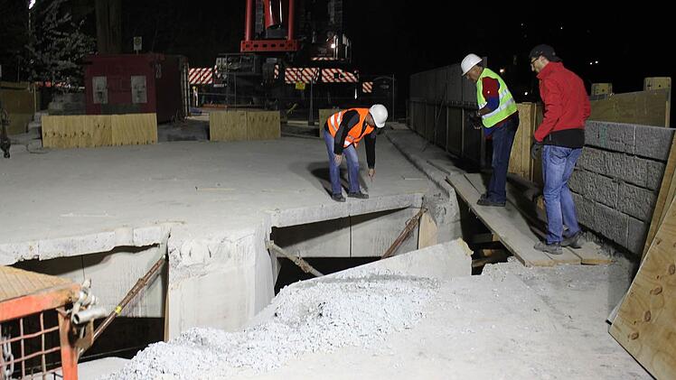 Arbeiten an der "Ewigen Brücke". Foto: Veronika Schadeck