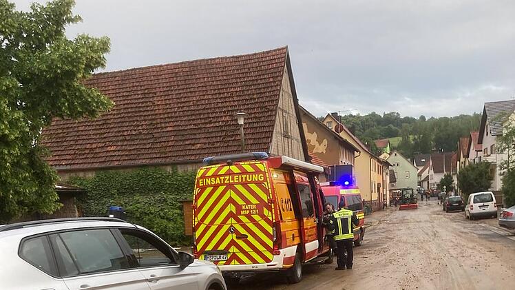Unwetter in Birkenfeld: Video zeigt apokalyptische Zustände