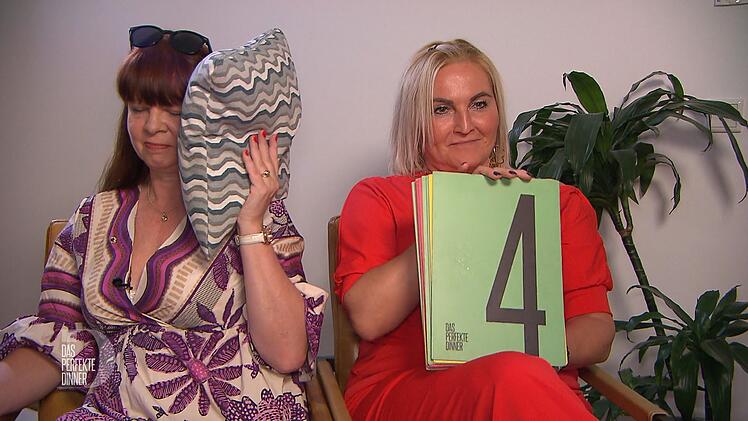 Harte Bewertung: Kinga gibt André für den Auftaktabend nur vier Punkte.