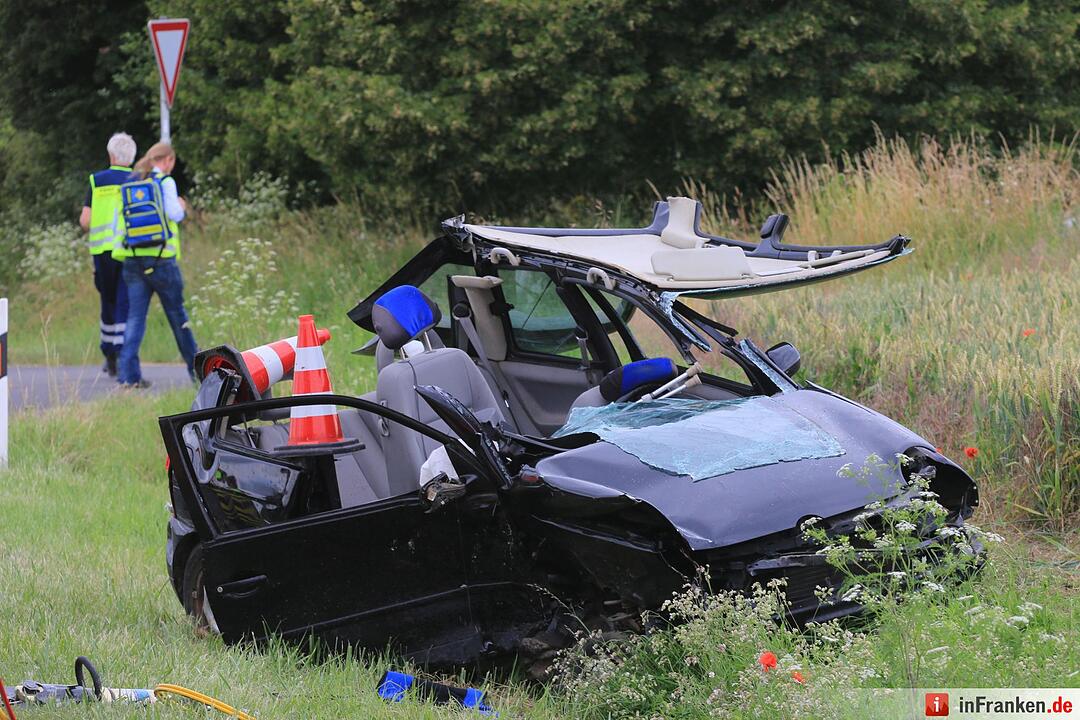 Tödlicher Unfall auf der B 22 bei Prichsenstadt