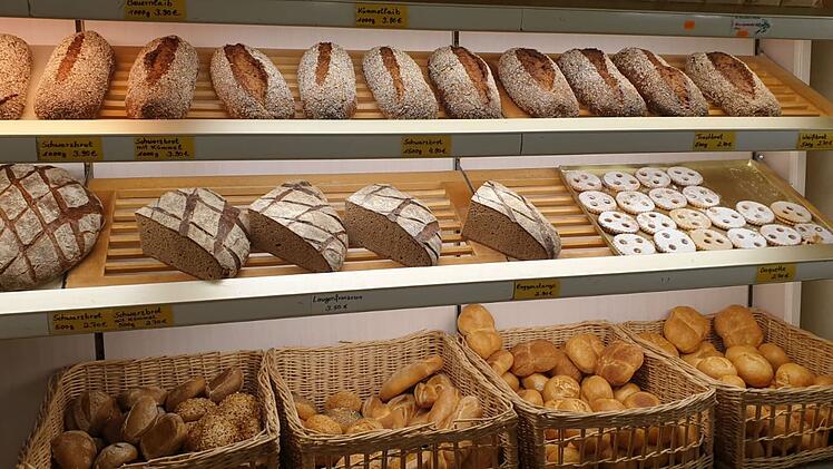 Albertshofen: Nach Odyssee aus dem letzten Jahr - Bäckerei zieht endgültig aus