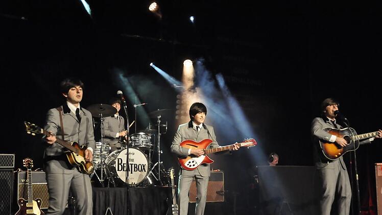 "The Beatbox" ist detailverliebt bis hin zu Frisuren, Mimik und Gestik. Die vier Italiener begeisterten mit Beatles-Songs.  Foto: Peter Klopf