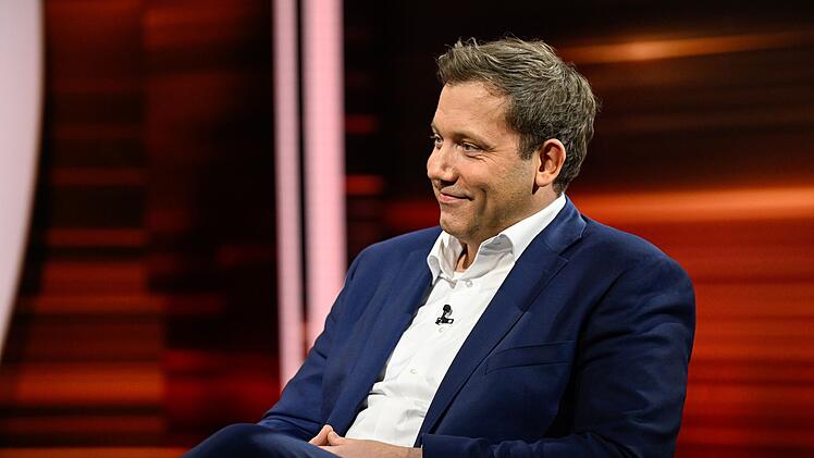 SPD-Chef Lars Klingbeilgeriet sieht Deutschland nicht "kurz vorm Abgrund".