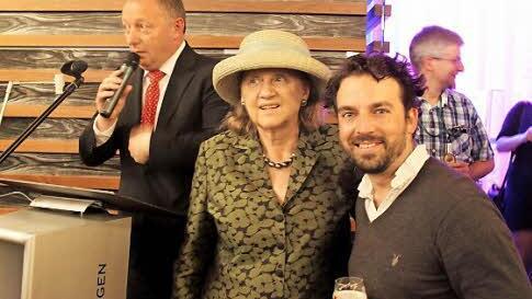 Landrat Thomas Bold begrüßte Intendantin Dr. Kari Kahl-Wolfsjäger und den Dirigenten James Gaffigan. Foto: Ahnert