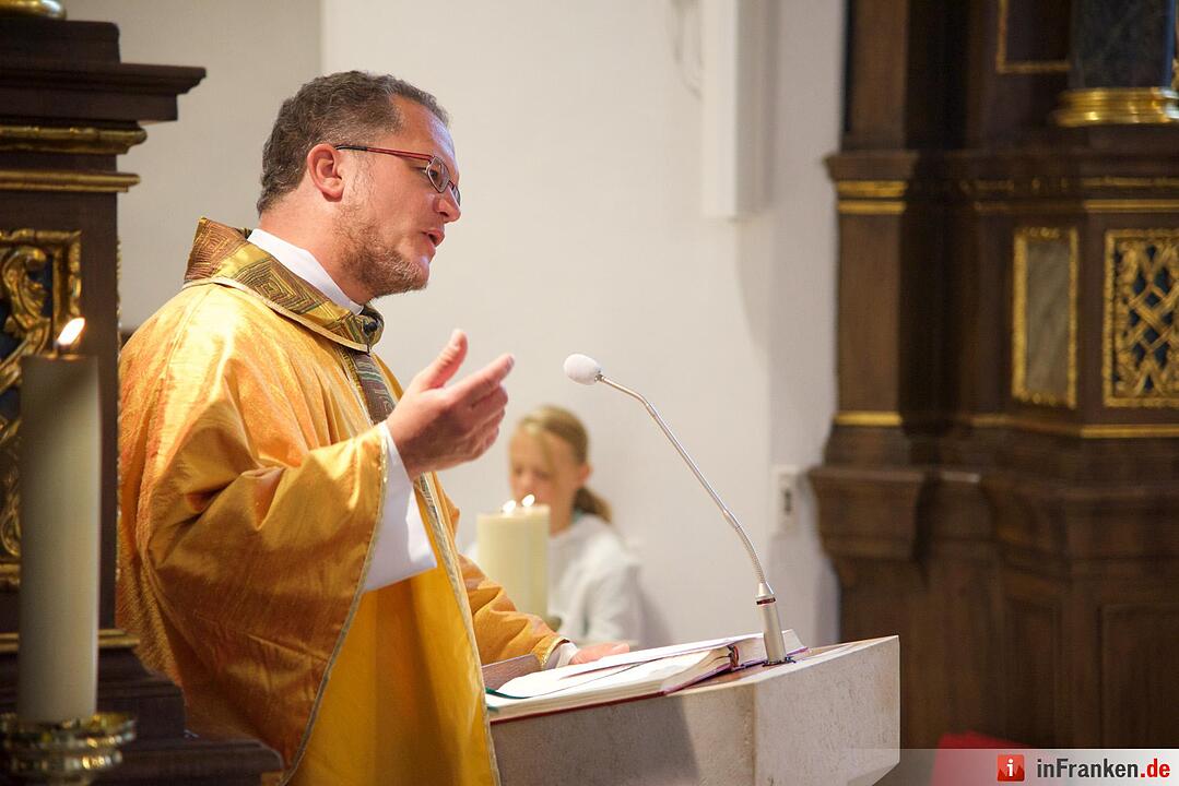 Nach einjähriger Kirchensanierung: Hannberg feiert die Wiedereröffnung der Wehrkirche der Pfarrei Geburt Mariens Hannberg
