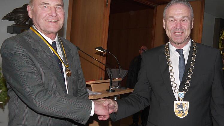 Frank Schiweck (links) und OB Frank Rebhan. Foto: Berthold Köhler