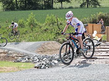 Der MTB-Park erfreute sich schon am Eröffnungstag großer Beliebtheit. Foto: Klaus Klaschka