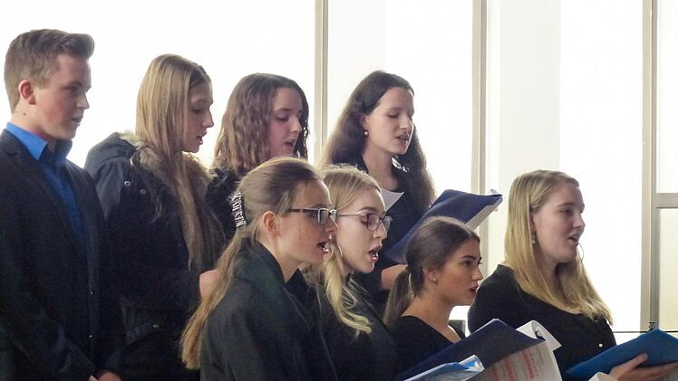 Eine der zahlreichen Chorgruppen Foto: Christian Nowak