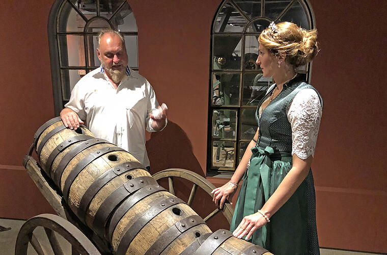 Kulmbach: Neue Bayerische Bierkönigin gesucht - Brauereibund bildet Finalistinnen aus