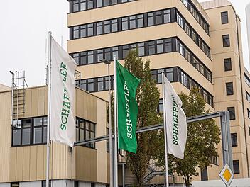 Schaeffler schließt Werk - Schritt sorgt für harsche Kritik