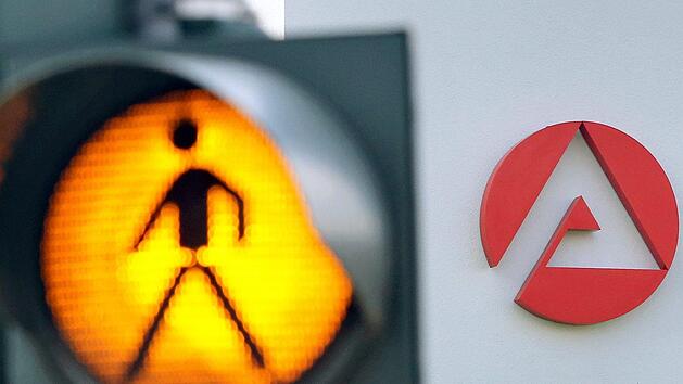 Die neuen Arbeitsmarktzahlen zeigen einen Aufschwung in Lichtenfels. Symbolfoto: Jan Woitas/dpa