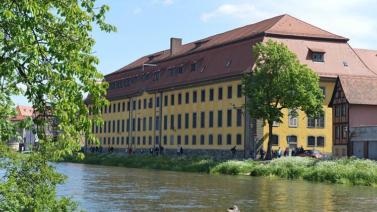 Das Archivbild zeigt die JVA Bamberg mitten in der Altstadt.Foto: Ronald Rinklef