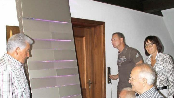 So sehen die Stelen aus, die künftig das Fachmarktzentrum an die Innenstadt anbinden sollen.  Foto: Gerda Völk