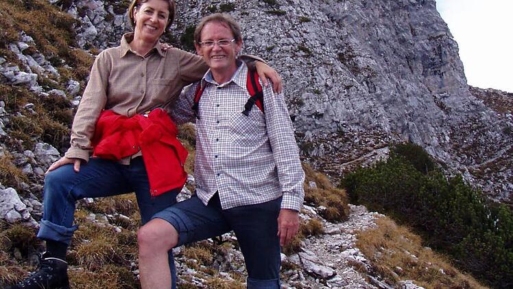 Willy Hailer mit seiner Frau Herta vor einigen Jahren bei einer Tour am Hundskopf in Tirol.  Foto: privat