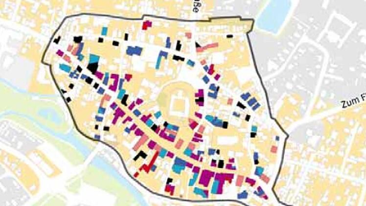 Die Herzogenauracher Altstadt, die schwarzen Flecken kennzeichnen den Leerstand. (ISEK-Studie, Stand Nov.2018)
