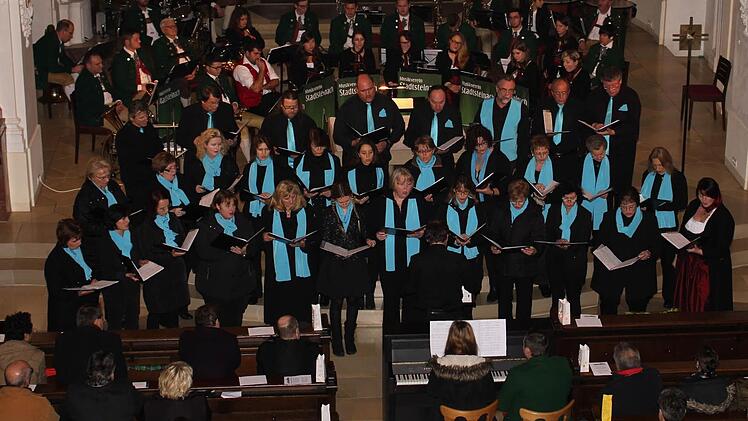 Der Stanicher Adventszauber mit dem Orchester und dem Chor des Musikvereins war ein musikalischer Genuss.