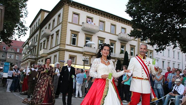 Eindrücke von Rakoczy-Ball und Gläser-Polonaise. Foto: Ralf Ruppert