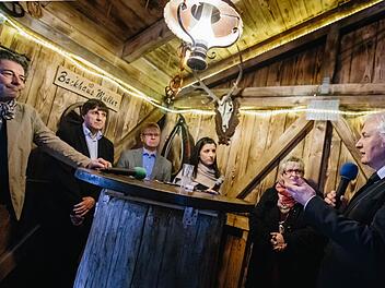 Eberhard Kraus (von links), Stefan Löffler, Franz Seuling, Roland Raithel und Cornelia Thron diskutierten mit FT-Redaktionsleiterin Corinna Igler (Mitte) über den Arbeitsmarkt im Kreis Kronach. Foto: Steffens