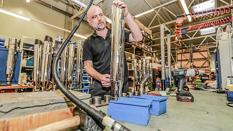 Klingt gut und sieht auch noch gut aus: Die Soundsysteme für Motorräder, die Kess-Tech mit 60 Mitarbeitern in Obertheres produziert, sind weltweit ein Verkaufsschlager.