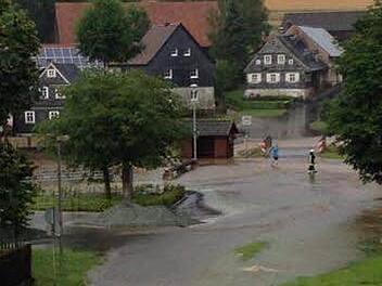 In Eila wurden heute schon wieder die Straßen überschwemmt. Foto: Barbara Schramm