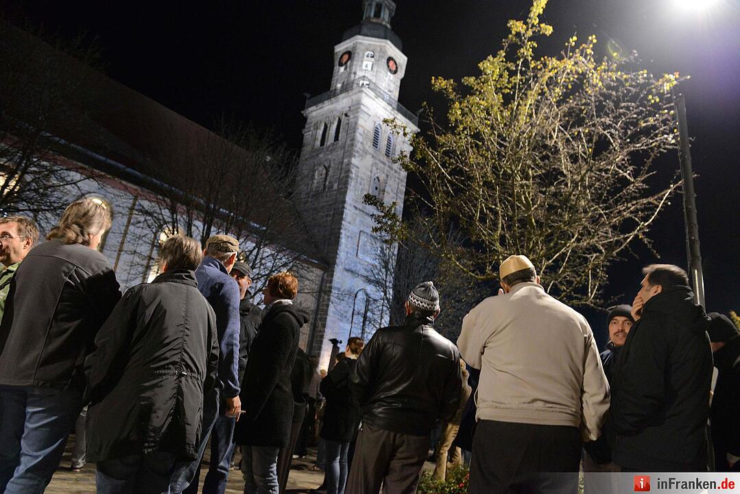 Hunderte demonstrieren in Altdorf gegen Islamfeindlichkeit