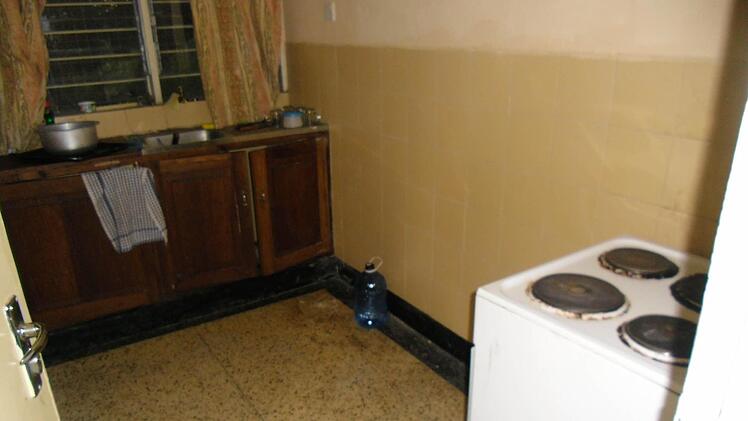 Das war die Küche in meiner Wohnung in Mwanza. Foto: Theresa Schmidt