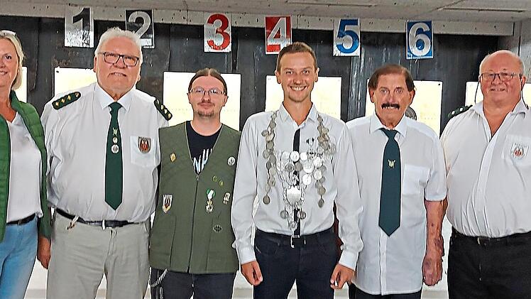 Auf dem Foto von links: Dagmar Ziegler, G&uuml;nter Fr&ouml;hlich, Julian S&ouml;der, Ewgenij Bestschastni, Karl-Heinz Bednarz und Artur HauptG&uuml;nter Memmel