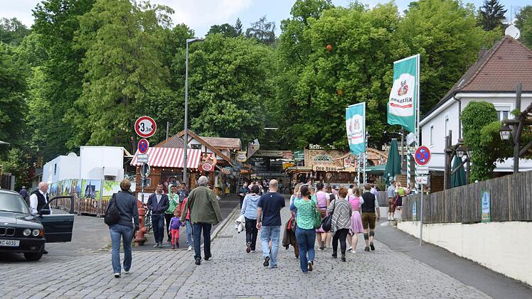 Anstich zur Erlanger Bergkirchweih 2015 Foto: Ronald Rinklef